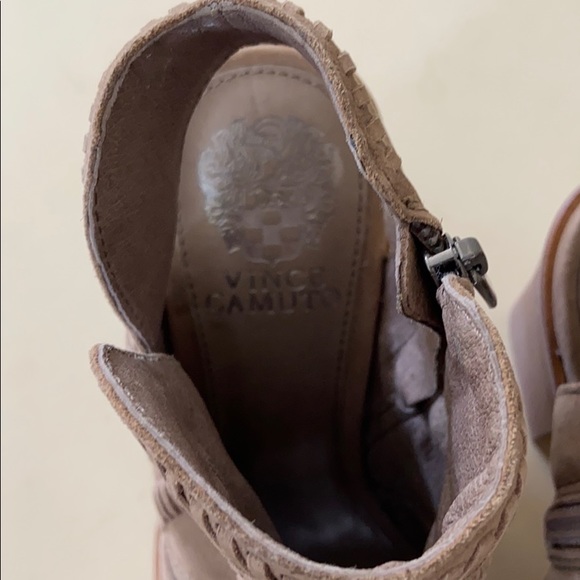 Vince Camuto open toe Booties - Picture 3 of 3